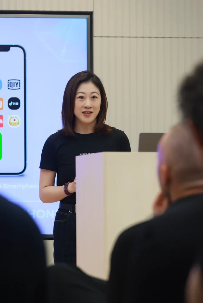 zheng works as speaker